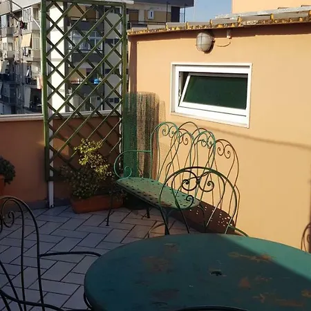 Lioce 1 Howme Apartment Bari